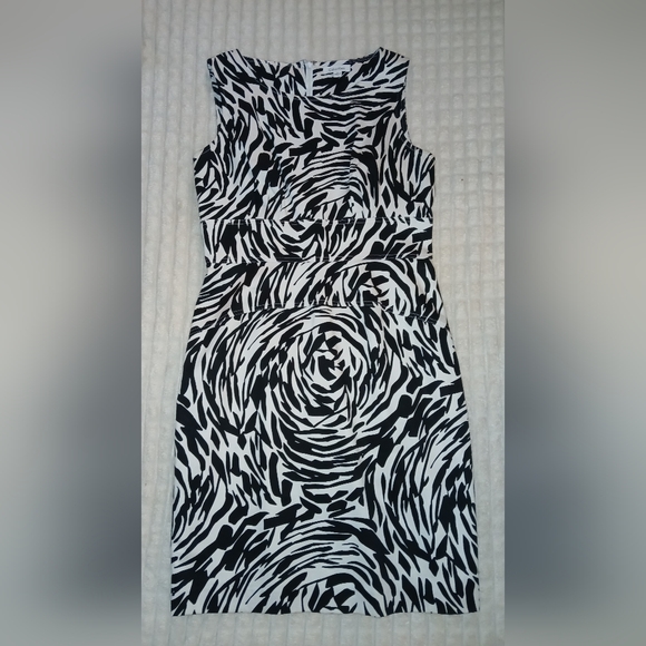 Calvin Klein Zebra Print Dress NWOT Sz 10 - Picture 1 of 5